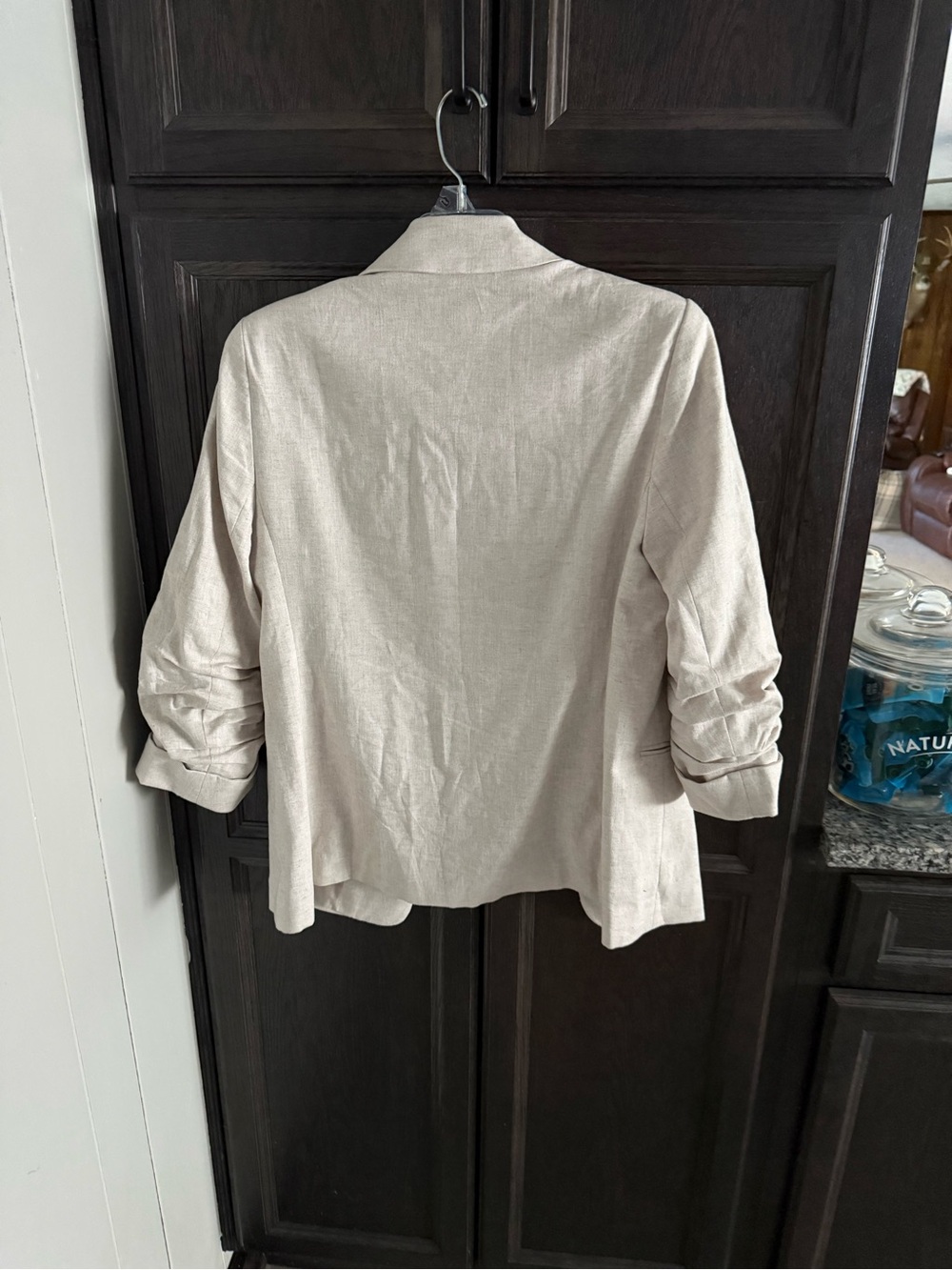 Banana Republic Women's Linen-Blend Ruched-Sleeve Blazer - Picture 4 of 5